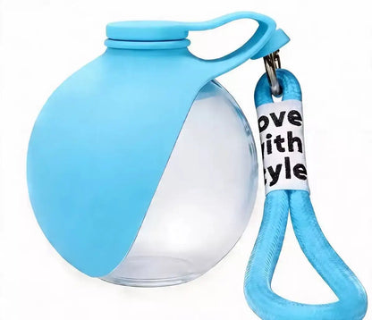 1PC, 545ml Portable & Hangable & Lightweight Pet Water Bottle for On-the-Go Outdoor Use. Food-grade Silicone Bottle.