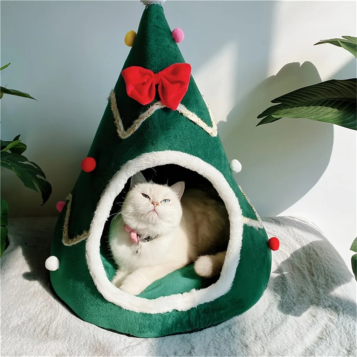 Houses for Cats. Christmas Beds. Warm Bed House.