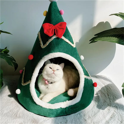 Houses for Cats. Christmas Beds. Warm Bed House.